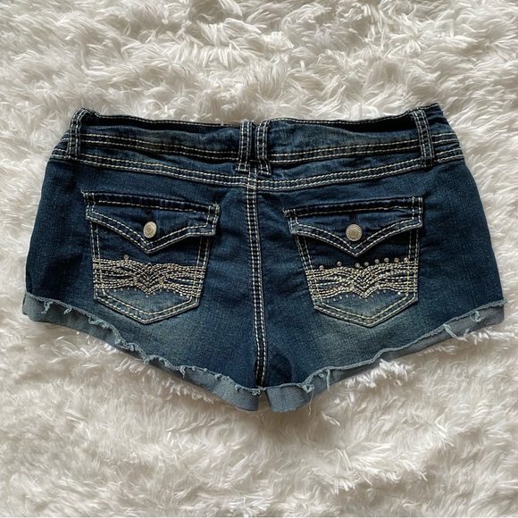 Rue21 Pants - Y2K low rise bedazzled contrast stitch short shorts